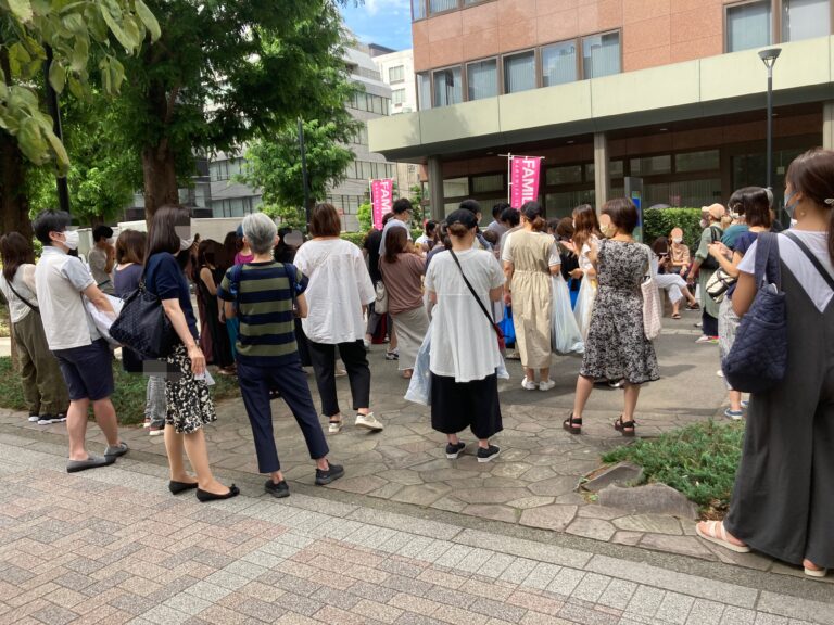 アウトレット品は80 オフ 東京開催ナルミヤファミリーセール21年夏 ベビー キッズに行ってきました